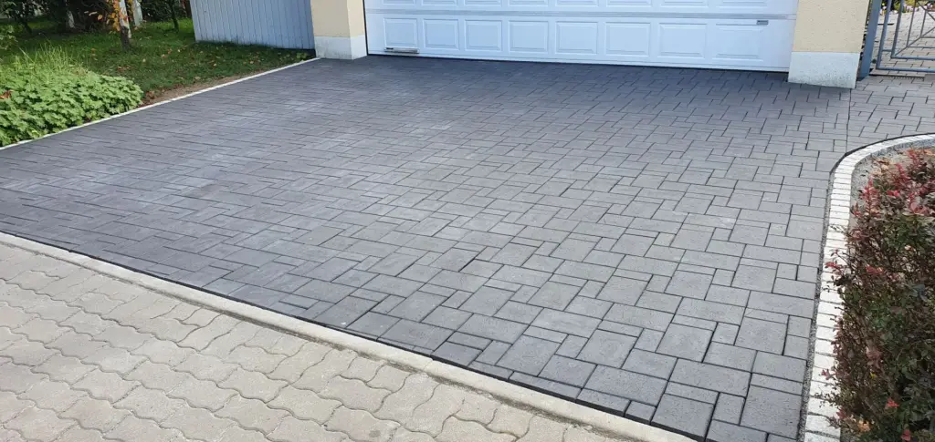Garagenzufahrt gepflastert - Galabau Schurig Klipphausen